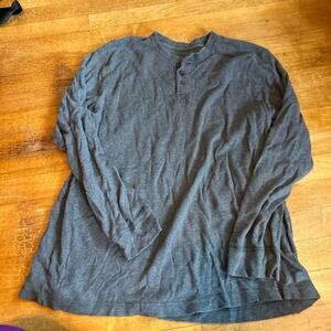 Basic editions sweater size large